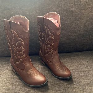 Girls cowboy boots Cat and Jack